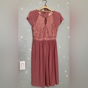 Beautiful Rose Sparkle Dress. 💖 Size: 8P. Brand: Nightway
